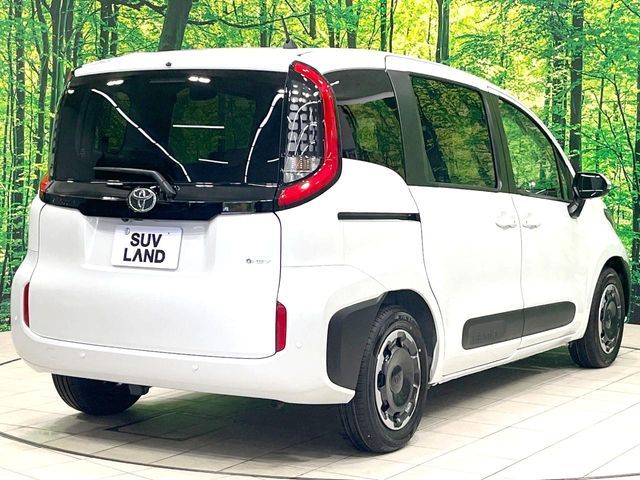 SIENTA HYBRID