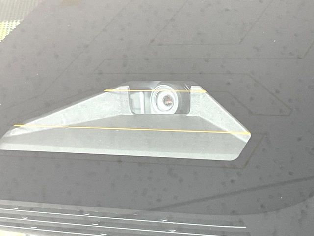 VOXY HYBRID