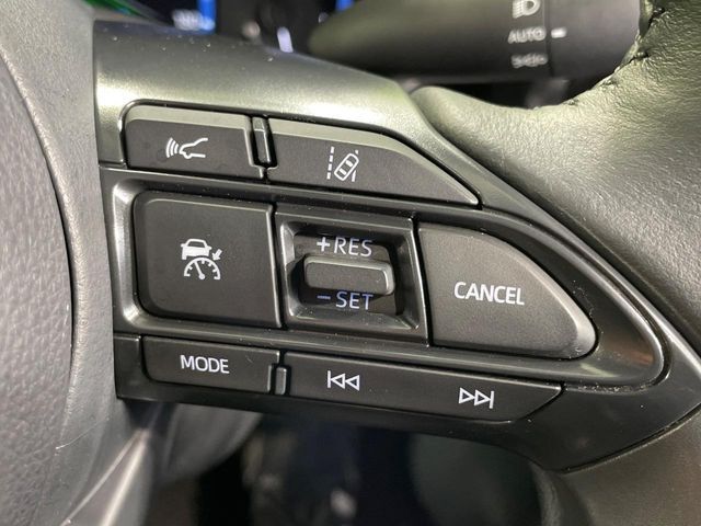 YARIS CROSS HYBRID