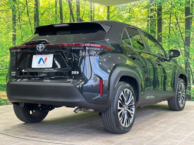 YARIS CROSS HYBRID