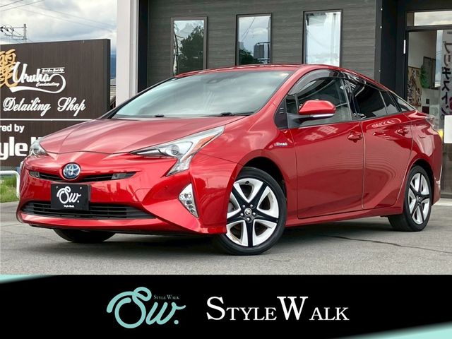 PRIUS 4WD