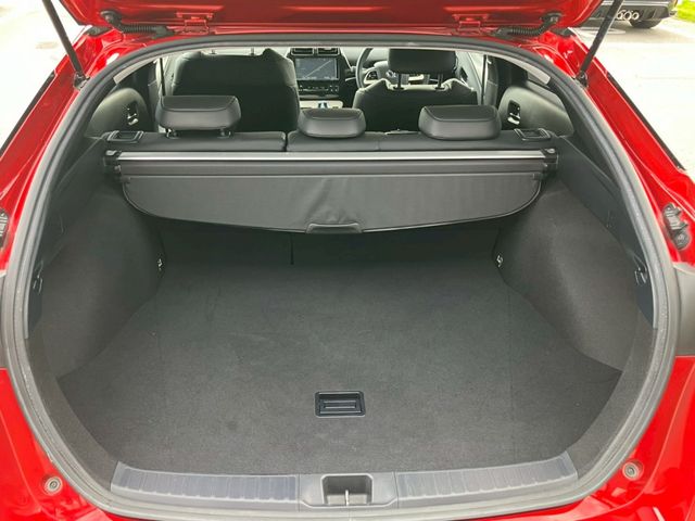 PRIUS 4WD