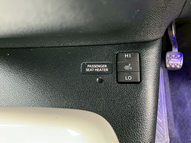 PRIUS 4WD