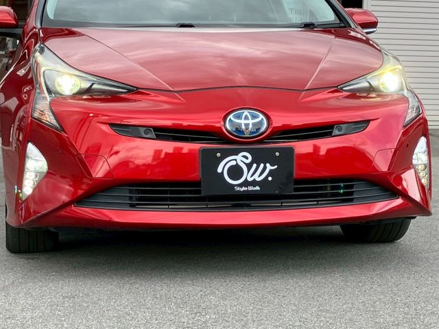PRIUS 4WD