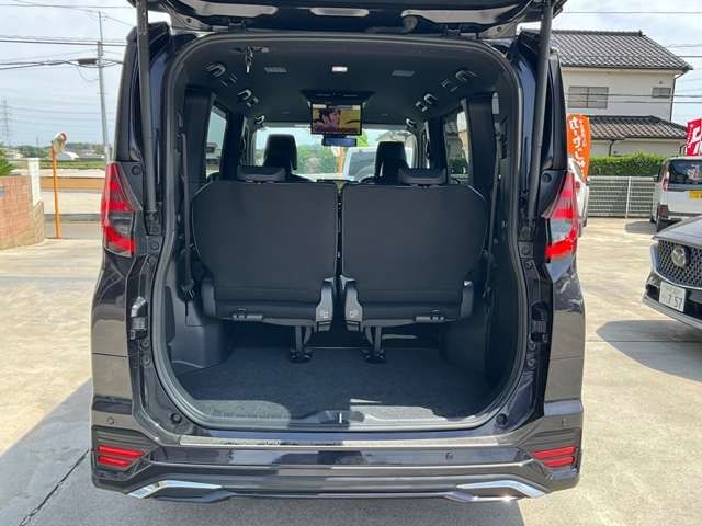 NOAH HYBRID 4WD