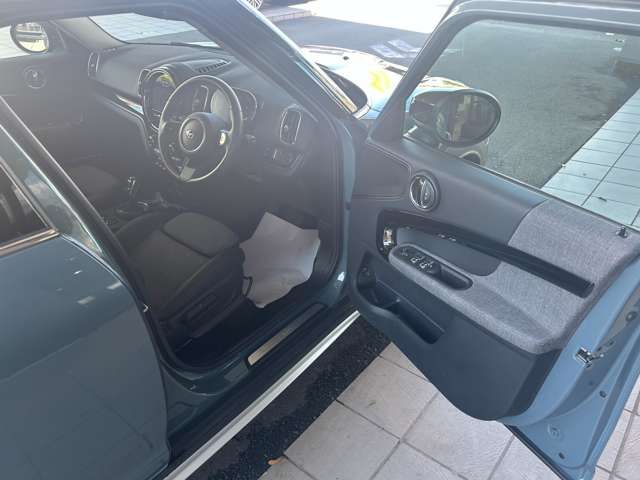 MINI COOPER D CROSSOVER