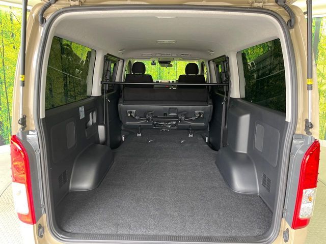 HIACE van 2WD