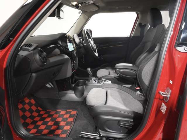 MINI COOPER SD 5DOOR