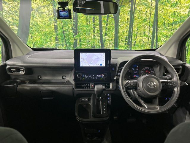 SIENTA HYBRID