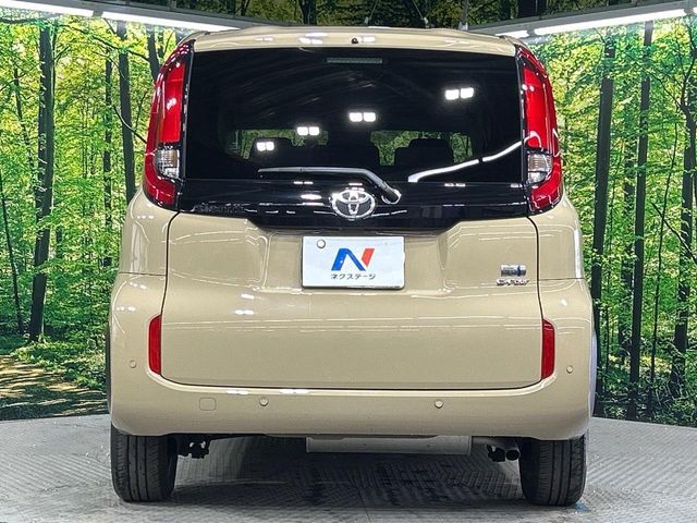 SIENTA HYBRID
