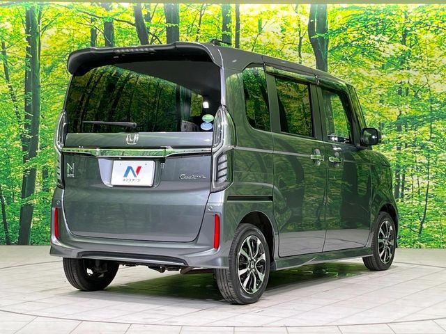 N BOX CUSTOM 4WD