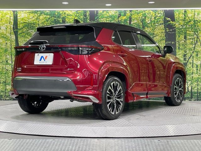 YARIS CROSS HYBRID