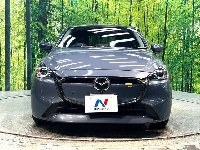 MAZDA2