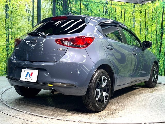 MAZDA2