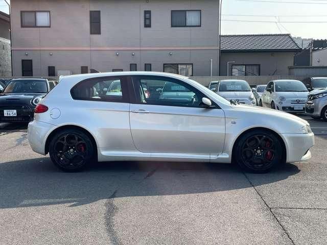 ALFAROMEO 147