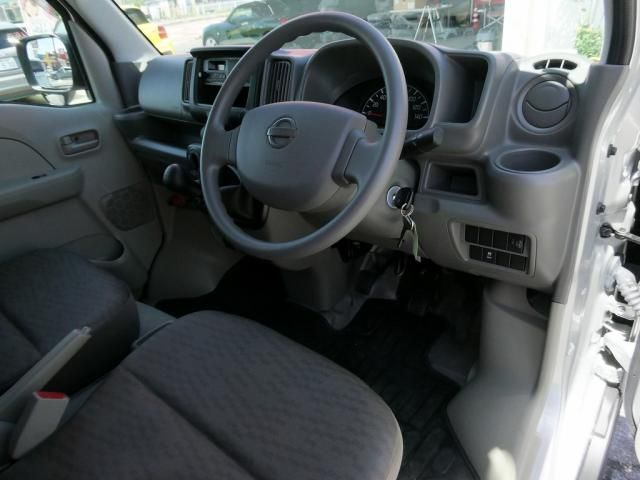NV100 CLIPPER 4WD