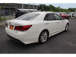CROWN sedan hybrid
