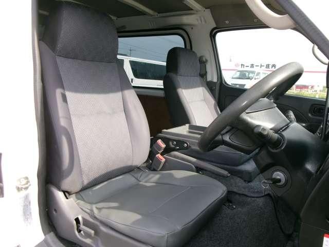 CARAVAN van 4WD