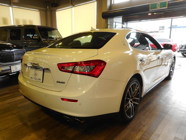 MASERATI GHIBLI Sedan