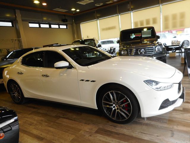 MASERATI GHIBLI Sedan