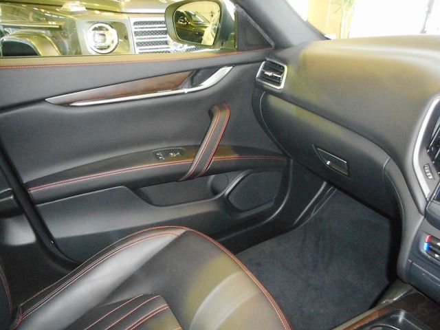MASERATI GHIBLI Sedan