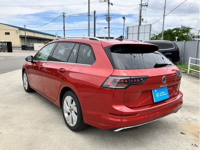 VOLKSWAGEN GOLF VARIANT