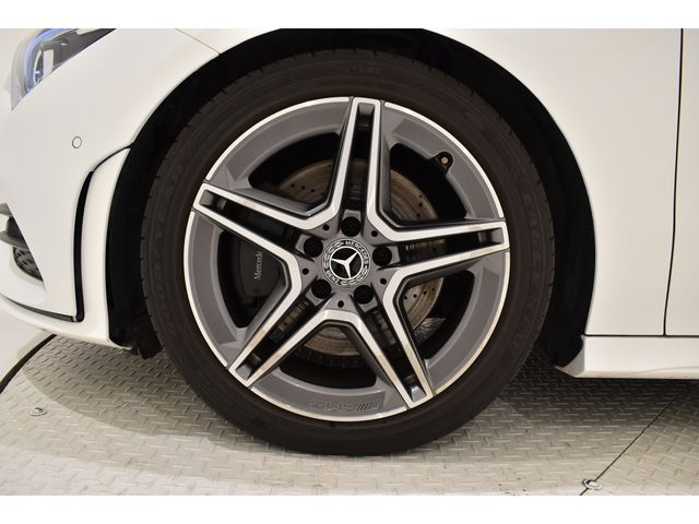 MERCEDES BENZ CLA class