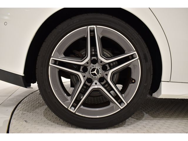 MERCEDES BENZ CLA class