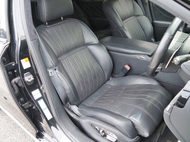 LEXUS LS500h 4WD
