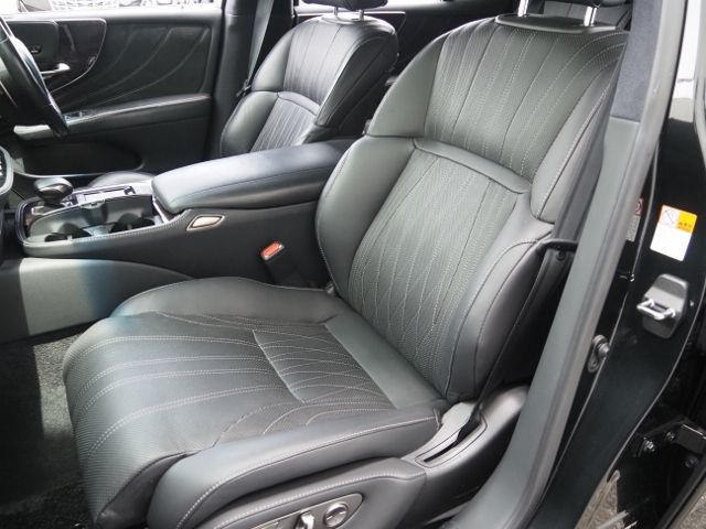 LEXUS LS500h 4WD