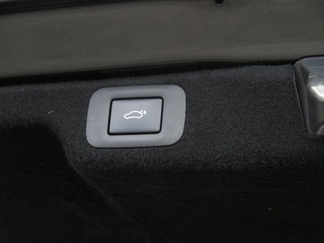 LEXUS LS500h 4WD