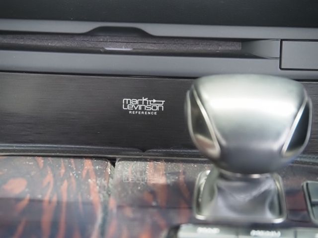 LEXUS LS500h 4WD