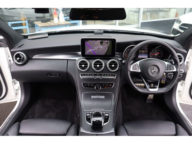 MERCEDES BENZ C class sedan
