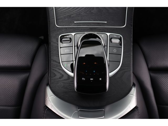 MERCEDES BENZ C class sedan