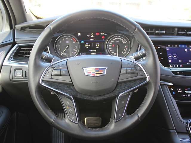 CADILLAC XT5