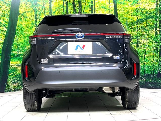YARIS CROSS HYBRID
