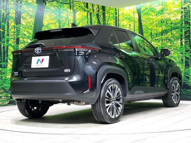 YARIS CROSS HYBRID
