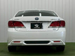 CROWN sedan hybrid