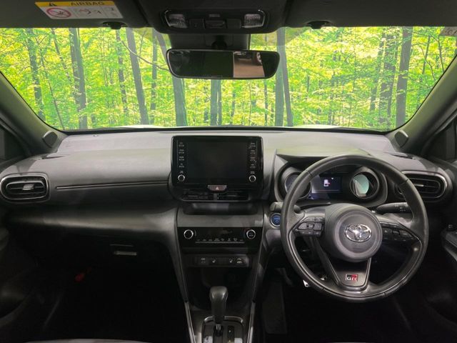 YARIS CROSS HYBRID