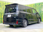VOXY HYBRID