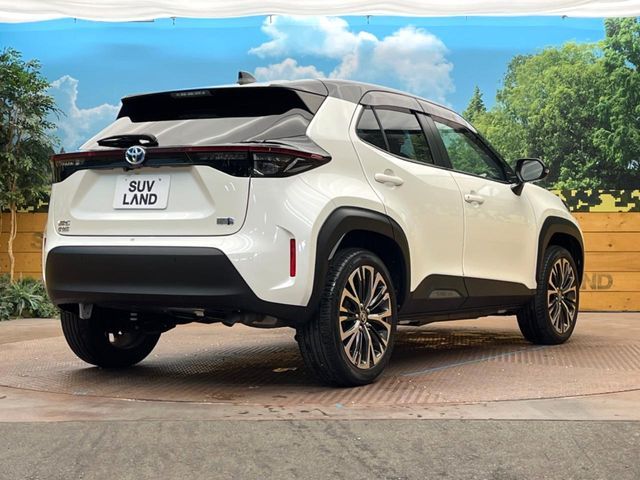 YARIS CROSS HYBRID