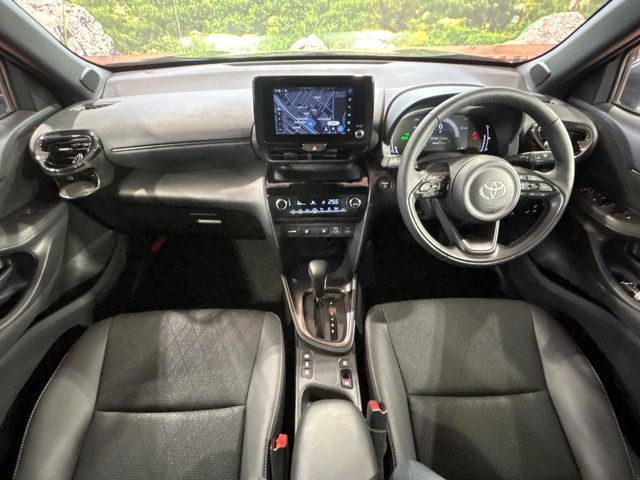 YARIS CROSS HYBRID