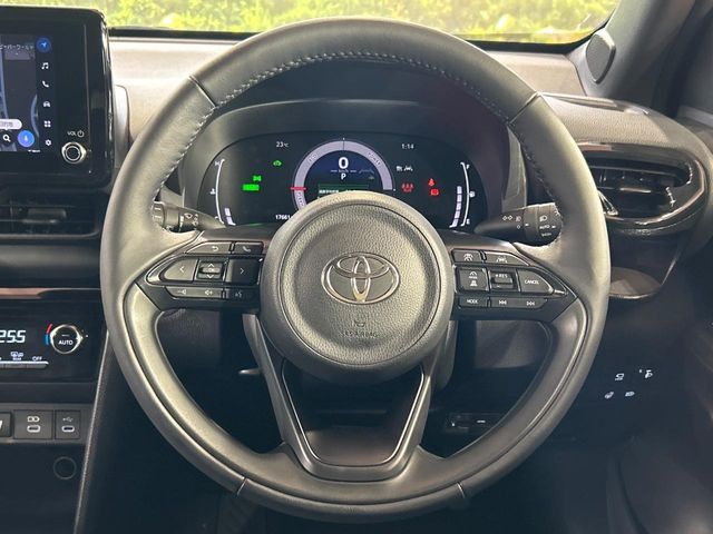 YARIS CROSS HYBRID