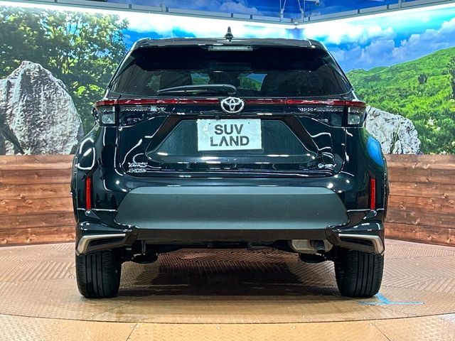 YARIS CROSS HYBRID