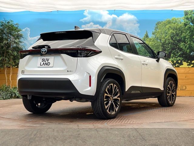 YARIS CROSS HYBRID