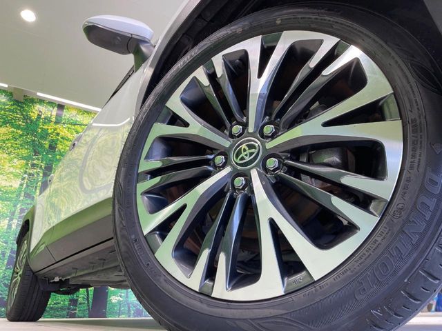 YARIS CROSS HYBRID