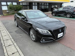 CROWN sedan hybrid