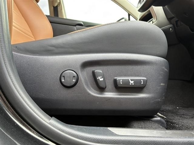 LEXUS NX300