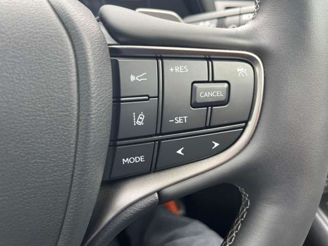 LEXUS UX300e