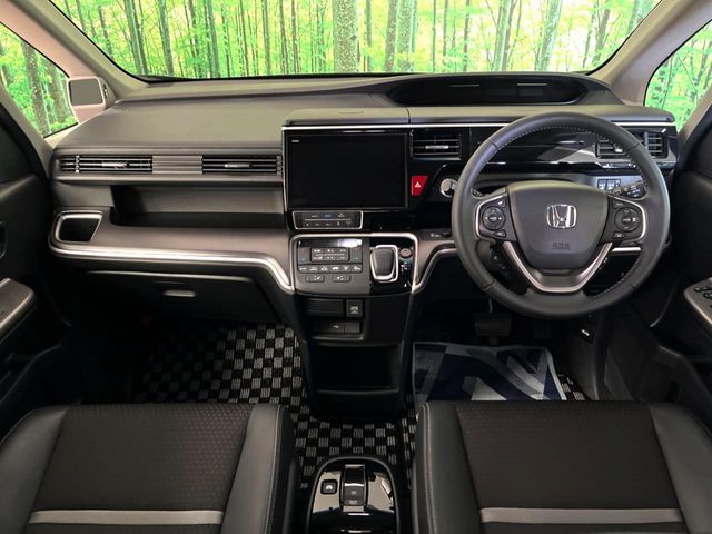STEPWAGON e:HEV SPADA